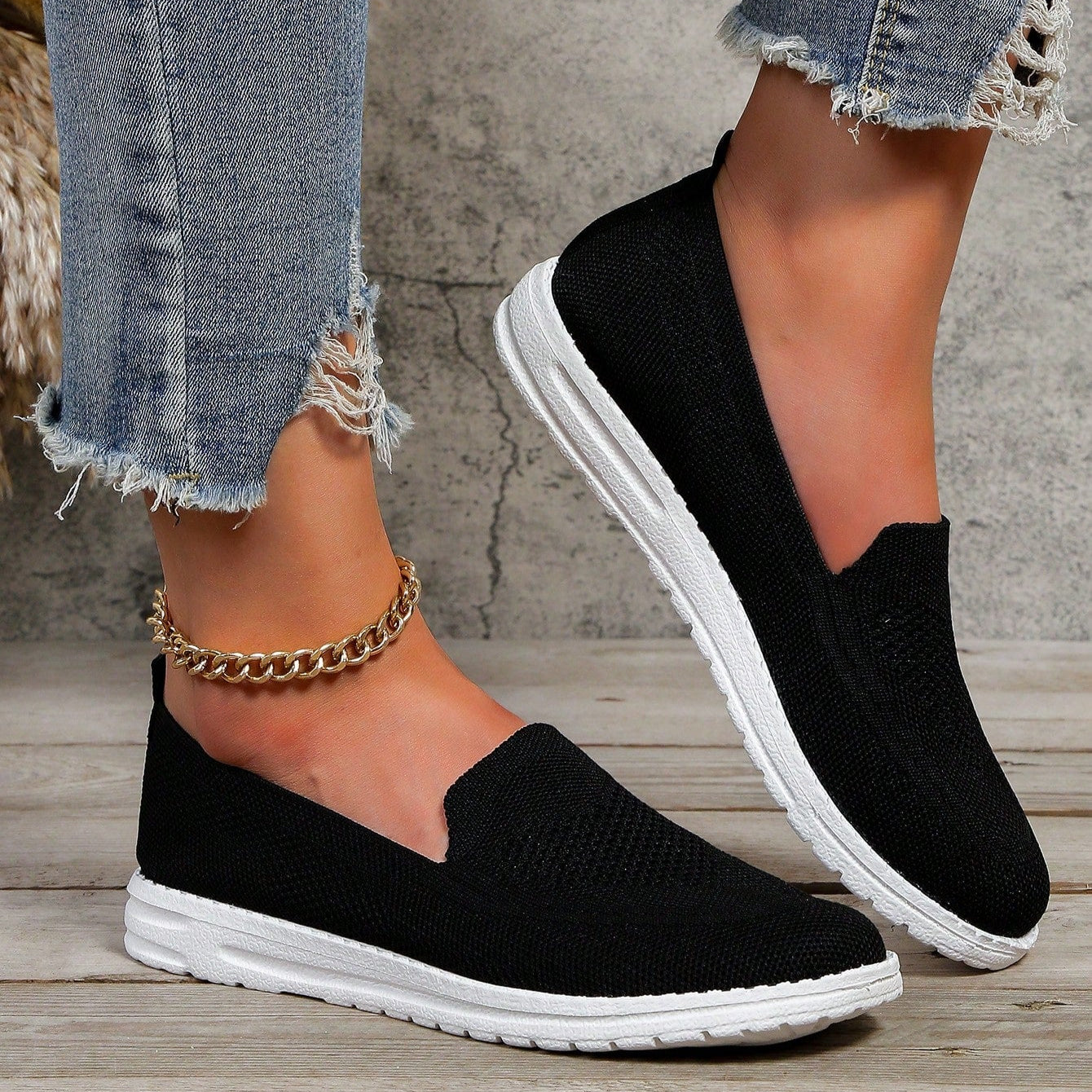 Presley | Women's slip on walking sneakers with breathable knit
