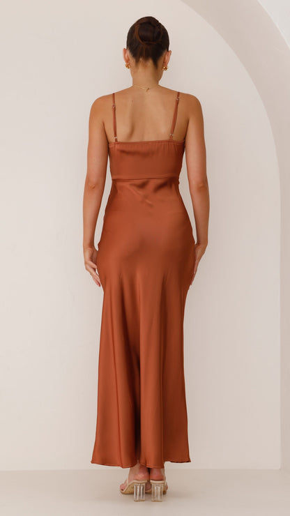 Nicolette | Satin maxi dress with spaghetti straps and slit