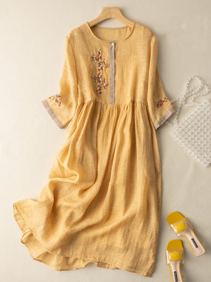 Lurela | Comfortable Linen Midi Dress with Embroidered Detail