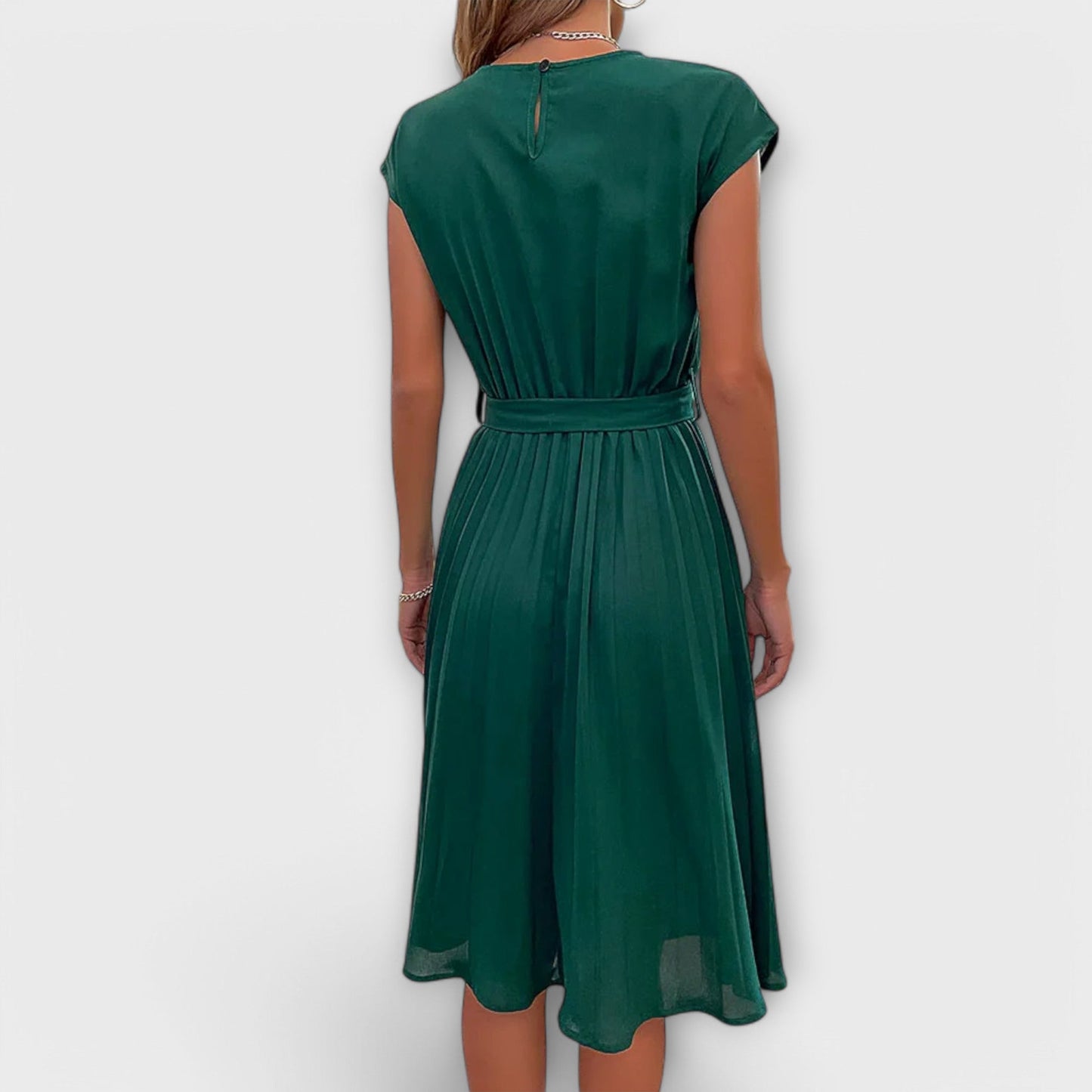 Georgina | Casual pleated midi dress with waist tie