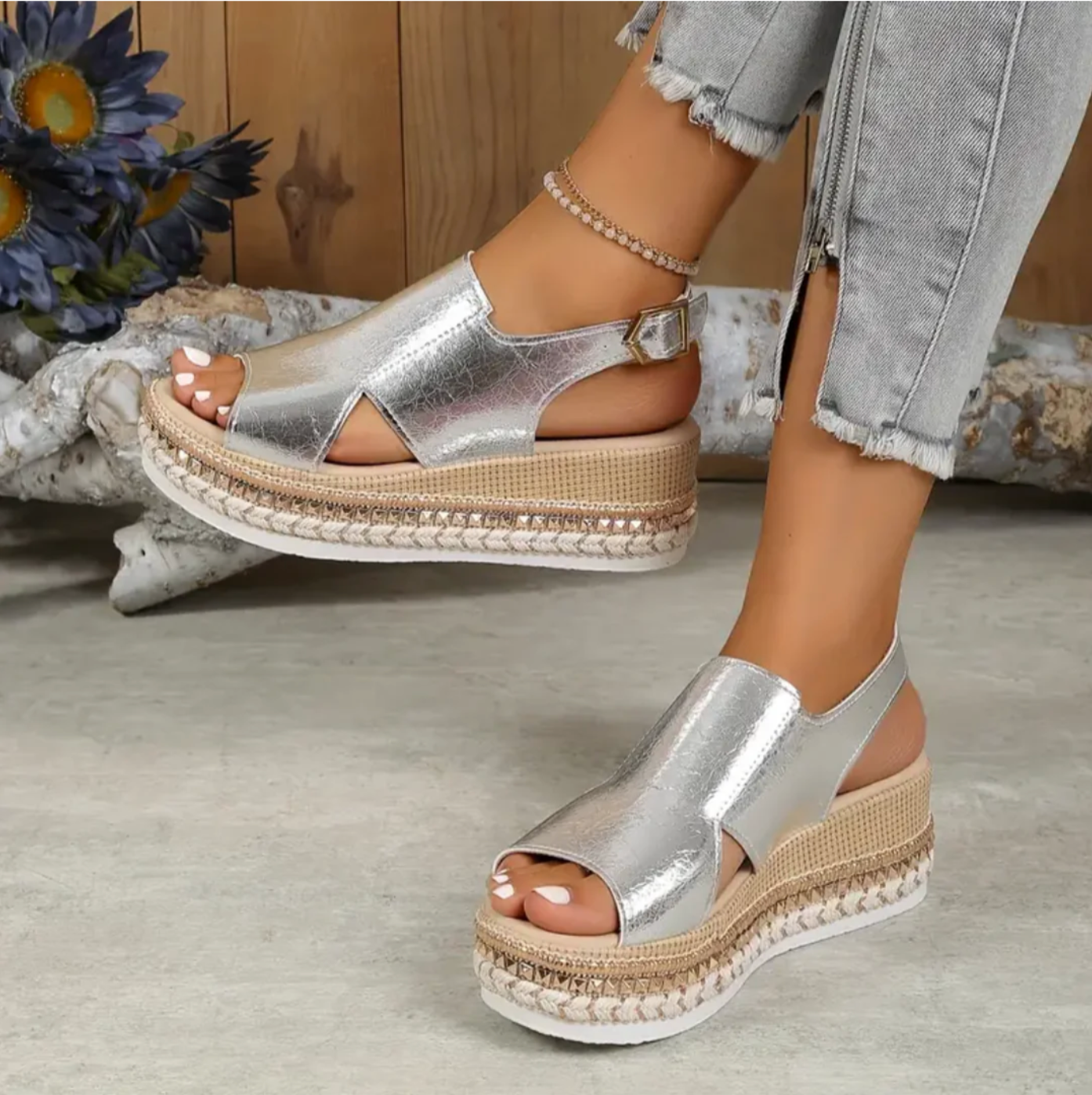 Jessamine | Women’s platform sandals with textured buckle design
