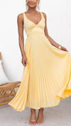 Paloma | Elegant pleated maxi dress with sleeveless V neck