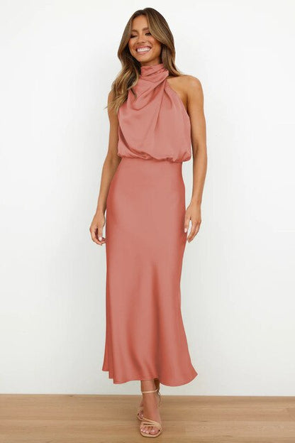 Quinnia | Elegant Cocktail Dress With Halter Neck