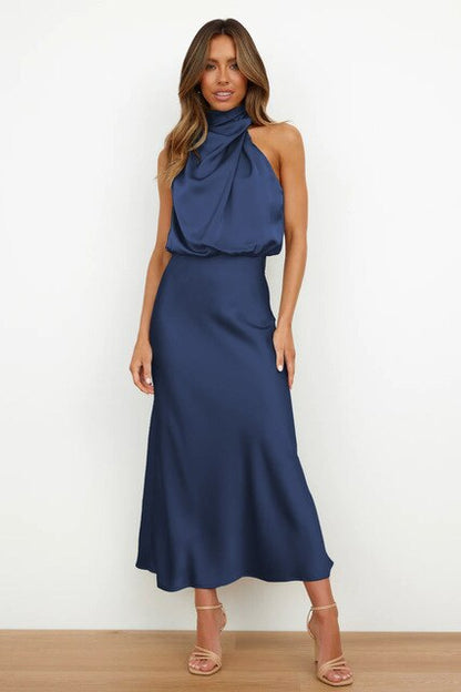 Quinnia | Elegant Cocktail Dress With Halter Neck