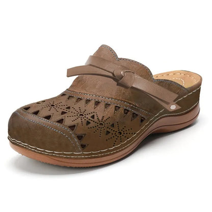 Lucinda | Casual comfort clogs with cut out upper design